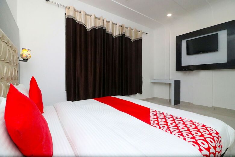 Oyo 26637 Hotel Madhuvan Inn