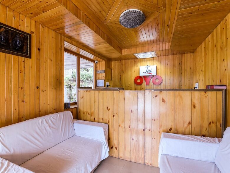 Oyo 27877 Hotel Jai