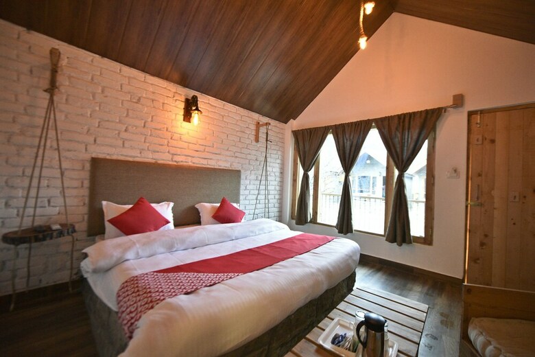 Hotel Oyo 26982 The Stay (Luxury Chalet)