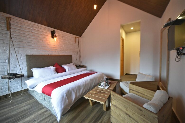 Hotel Oyo 26982 The Stay (Luxury Chalet)