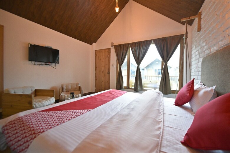 Hotel Oyo 26982 The Stay (Luxury Chalet)