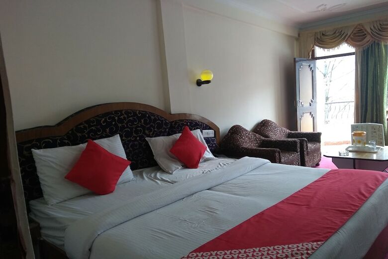 Oyo 23522 Hotel River View