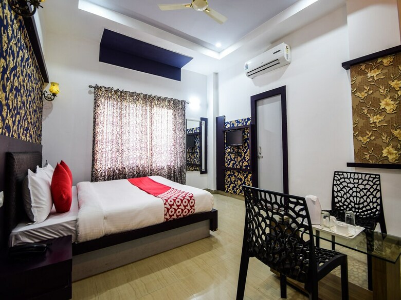 Hotel Oyo 28253 Jmd Palace