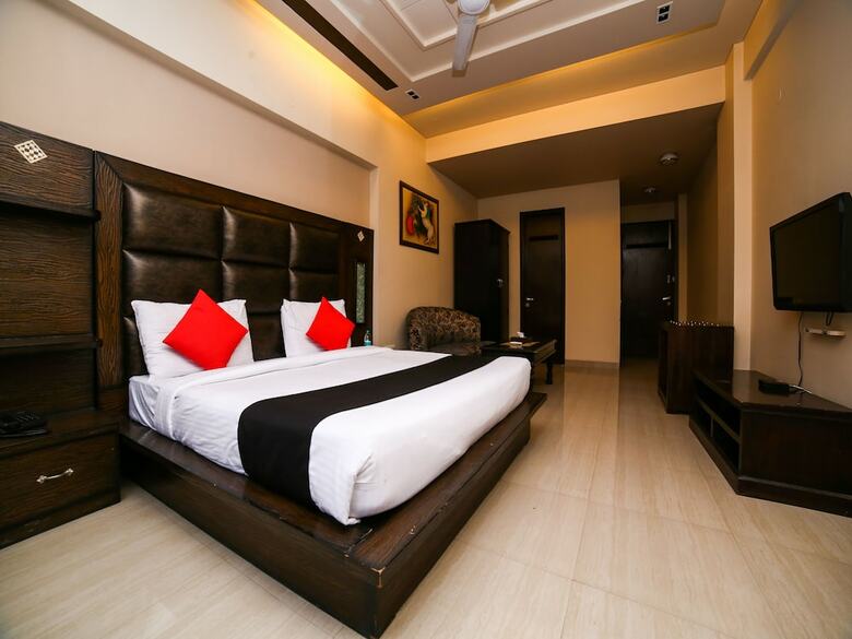 Hotel Capital O 928 Villa@43