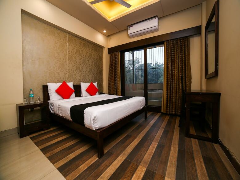 Hotel Capital O 928 Villa@43