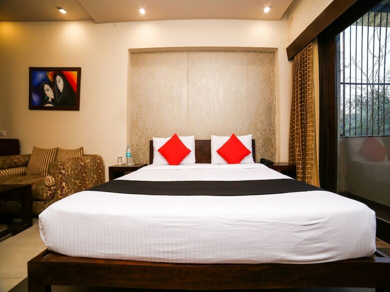 Hotel Capital O 928 Villa@43