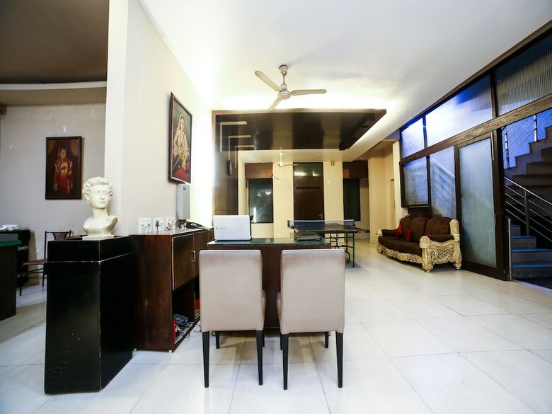Hotel Capital O 928 Villa@43