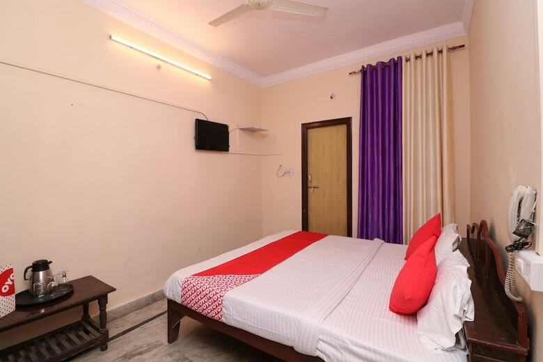 Oyo 26582 Hotel Kings
