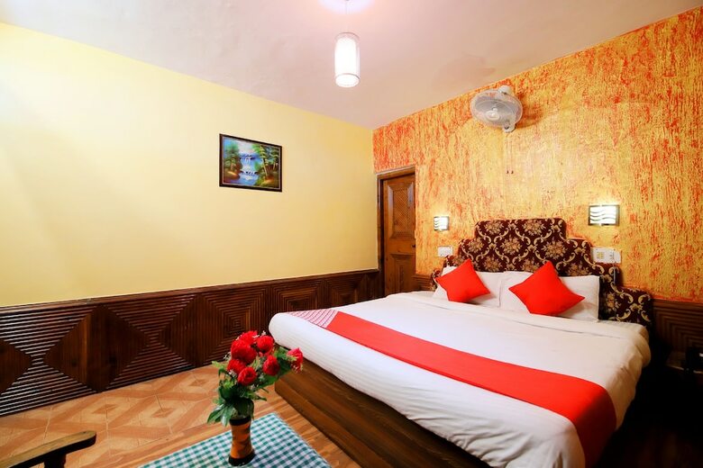 Hotel Oyo 13832 Chetna