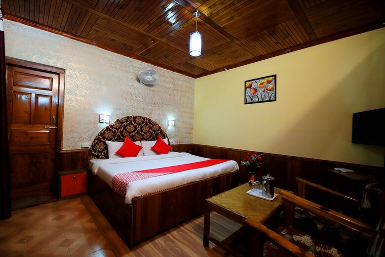 Hotel Oyo 13832 Chetna