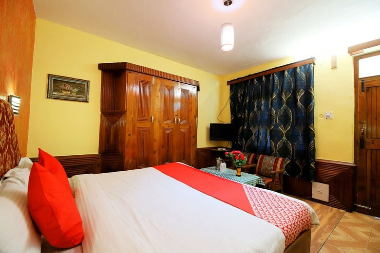 Hotel Oyo 13832 Chetna