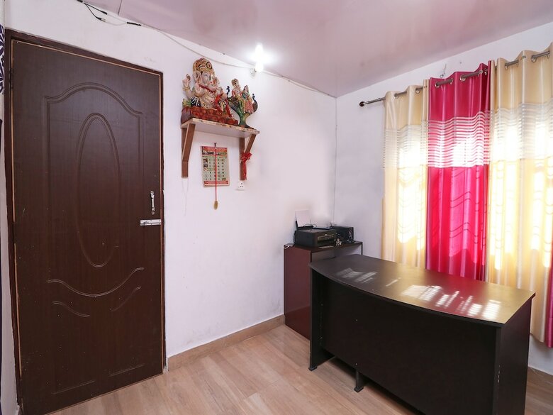Hotel Oyo 28838 Brv Resorts