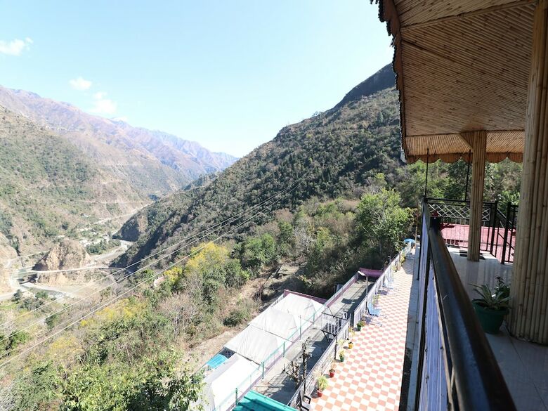 Hotel Oyo 28838 Brv Resorts