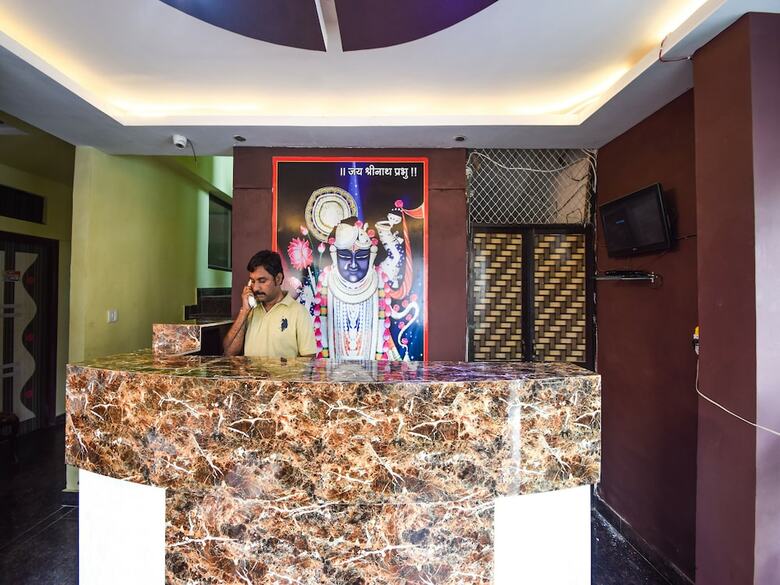 Oyo 18425 Hotel Blue Mountain