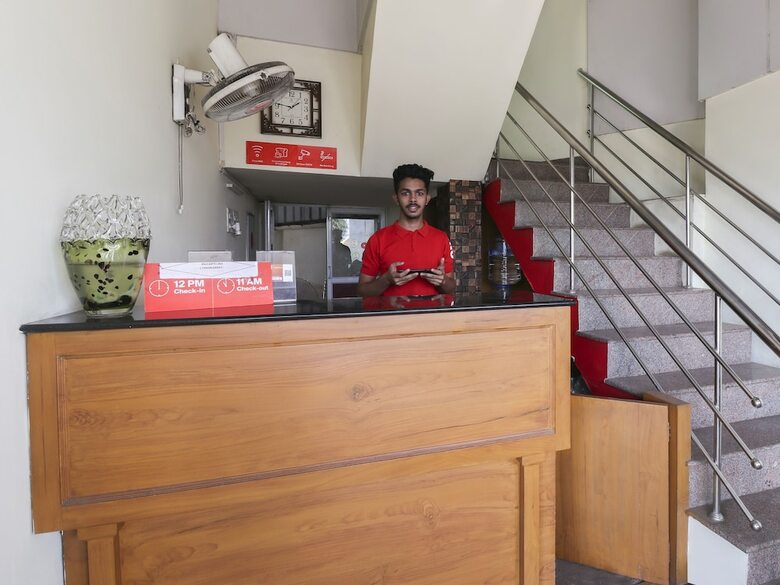 Hotel Oyo 27738 Ghala Residency Inn