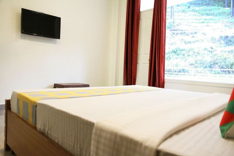 Hotel Oyo Home 22016 Hill View 2bhk