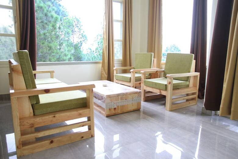 Hotel Oyo Home 22016 Hill View 2bhk