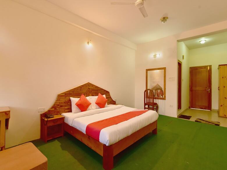 Oyo 18411 Hotel Aarya