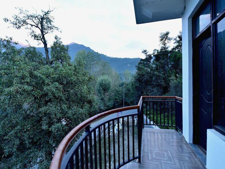 Oyo 18411 Hotel Aarya