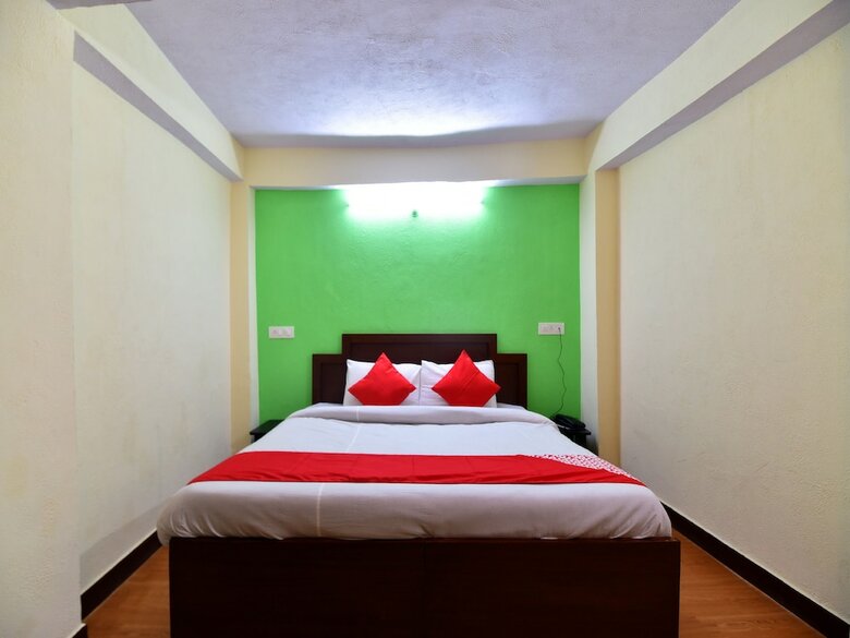 Hotel Oyo 27622 Gautam Regency