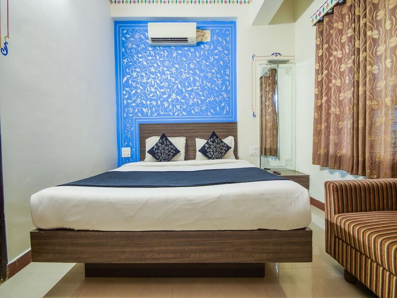 Oyo 5715 Hotel King Mansion