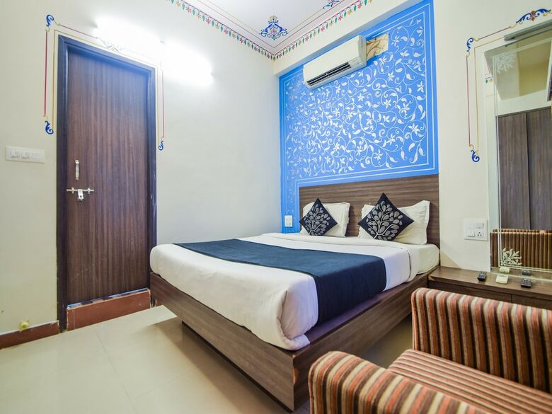 Oyo 5715 Hotel King Mansion