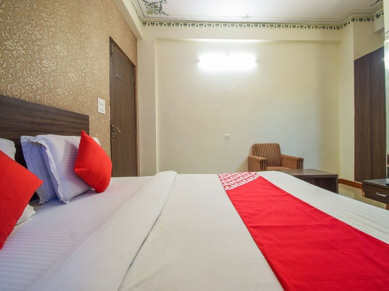 Oyo 5715 Hotel King Mansion