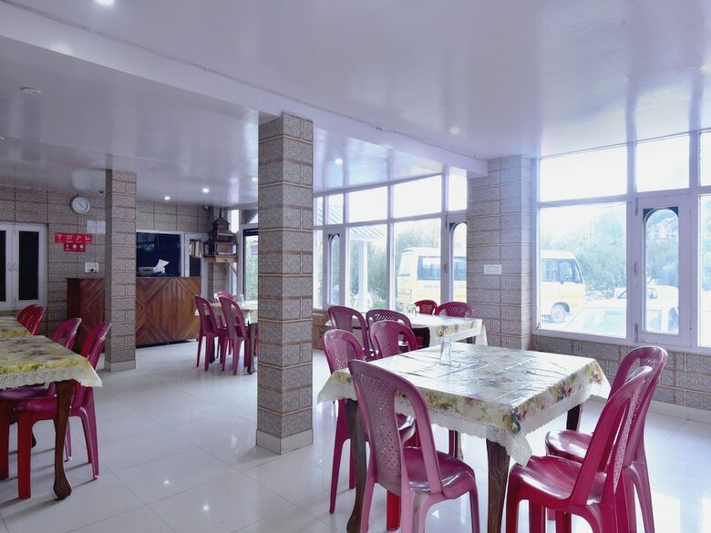 Hotel Oyo 22620 Orchard Resorts