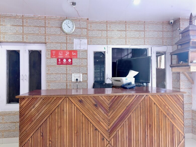 Hotel Oyo 22620 Orchard Resorts
