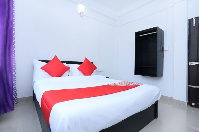 Hotel Oyo 17186 Sunshine