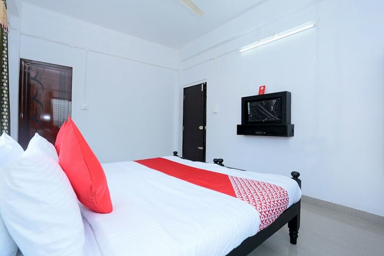 Hotel Oyo 17186 Sunshine