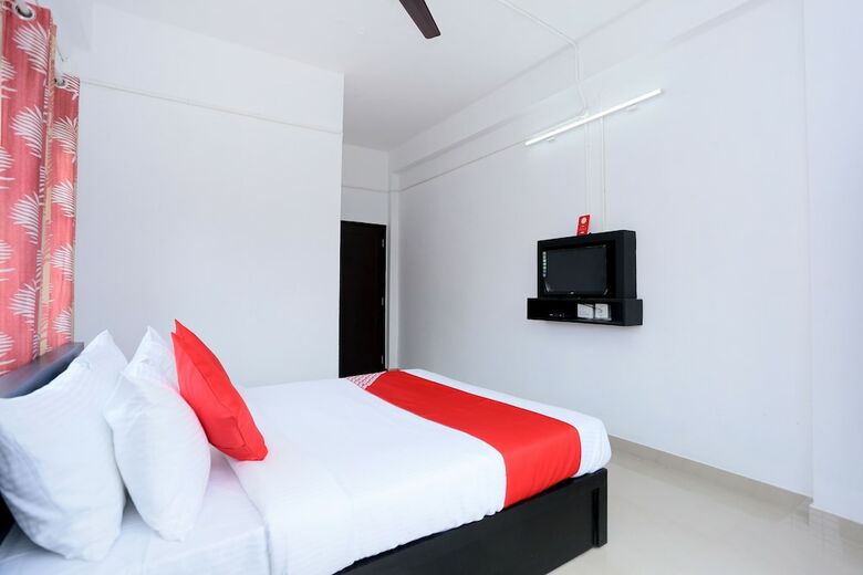 Hotel Oyo 17186 Sunshine