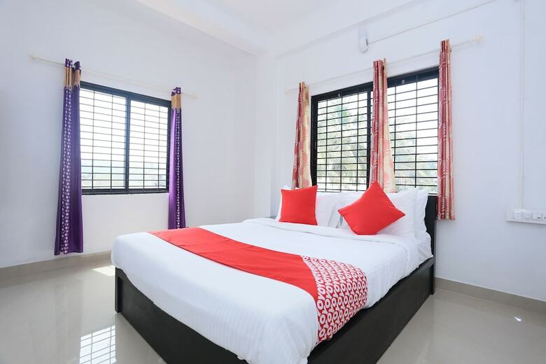 Hotel Oyo 17186 Sunshine
