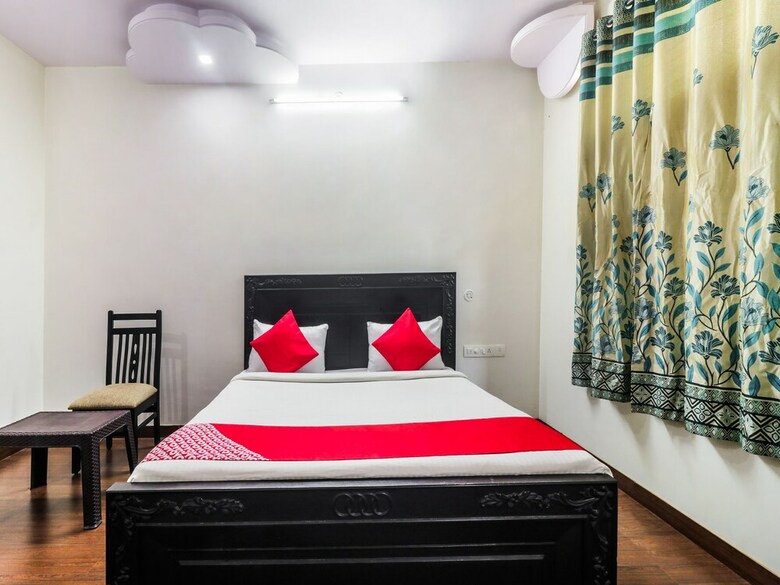 Hotel Oyo 26863 Raj Villa