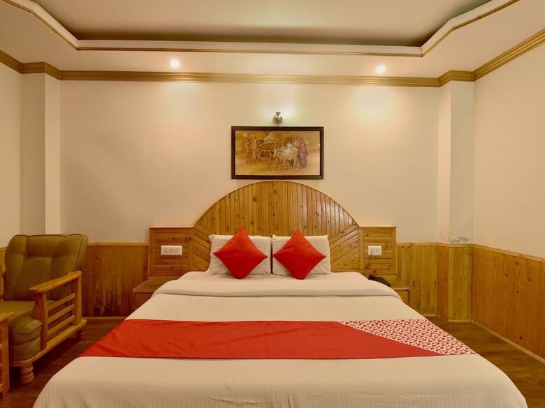 Oyo 19872 Hotel Rock Villa