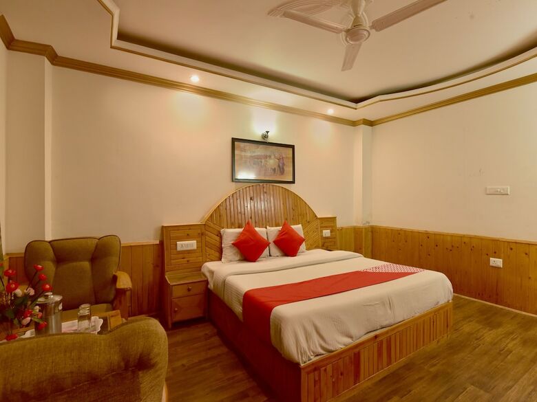 Oyo 19872 Hotel Rock Villa