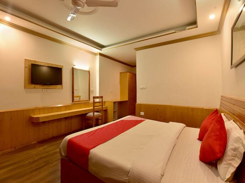 Oyo 19872 Hotel Rock Villa
