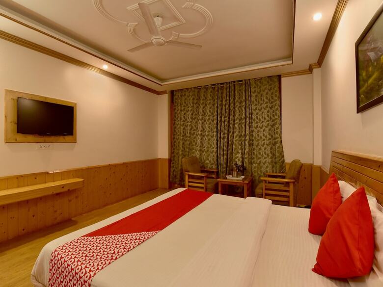 Oyo 19872 Hotel Rock Villa