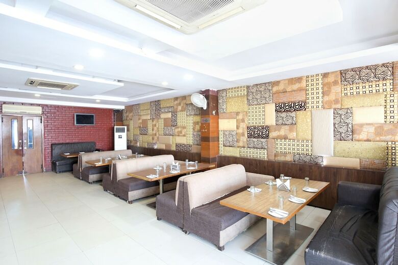 Hotel Oyo 18540 Black Diamond