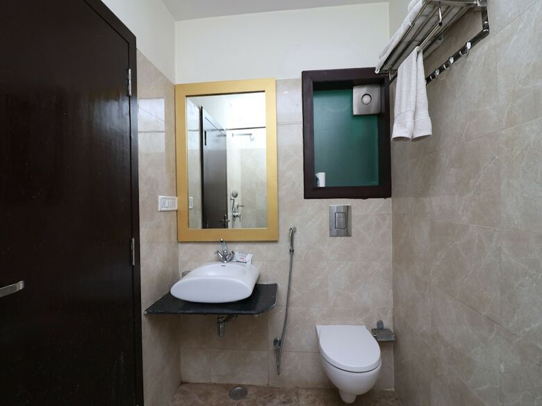 Oyo 27759 Hotel Rajputana