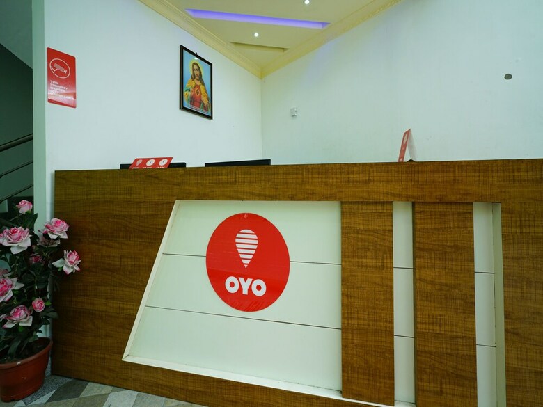 Hotel Oyo 14253 Lime Light Resort