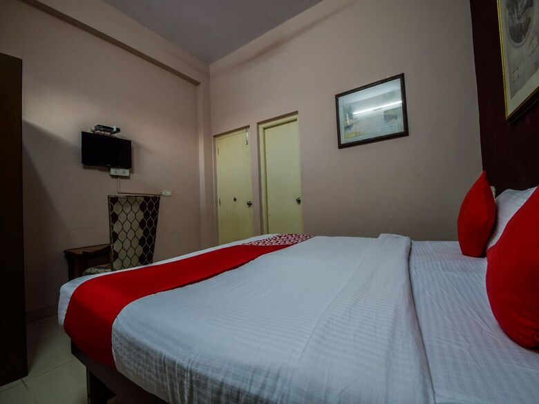 Oyo 23539 Hotel Sapphire