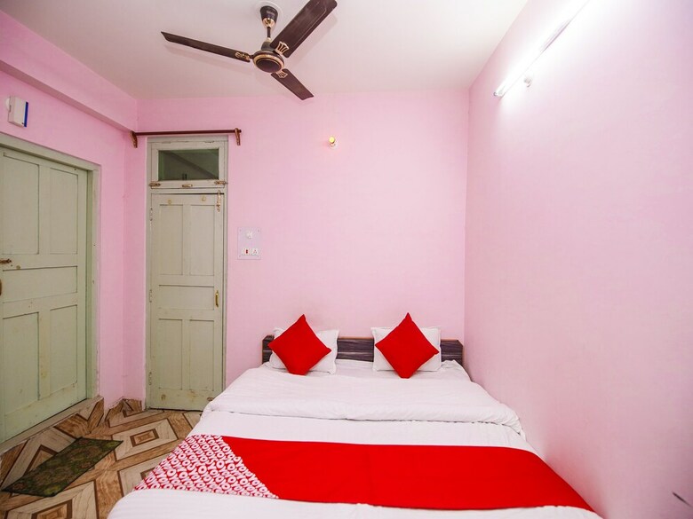 Hotel Oyo 26979 Nogo Guest House