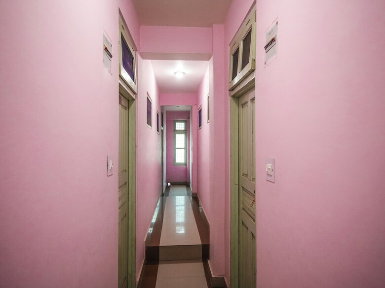 Hotel Oyo 26979 Nogo Guest House