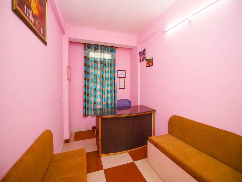 Hotel Oyo 26979 Nogo Guest House
