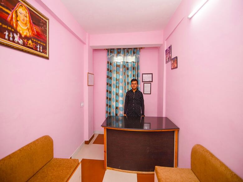 Hotel Oyo 26979 Nogo Guest House