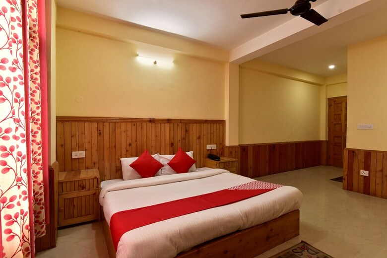 Oyo 16988 Hotel White Orchid