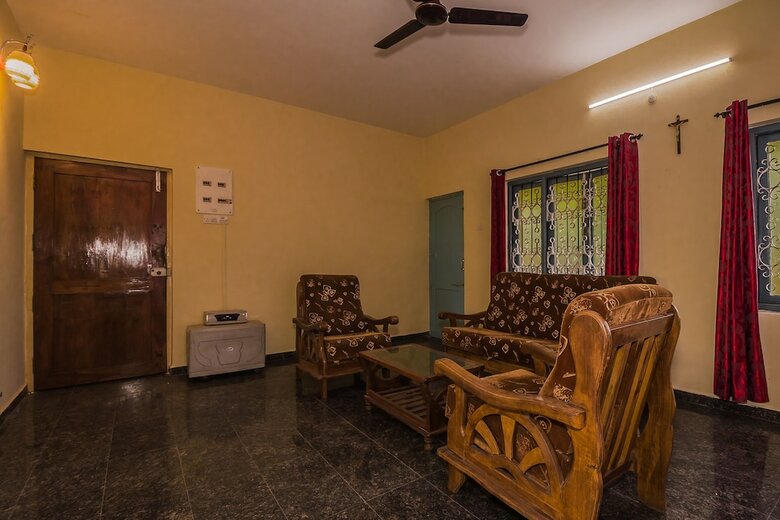 Apartamentos Oyo Home 22802 Feildview 3bhk Mapusa