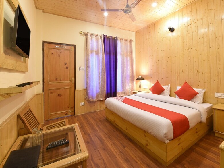 Hotel Oyo 23604 Parth Regency