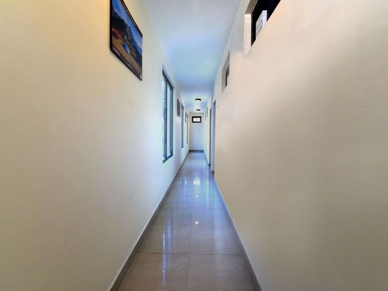 Hotel Oyo 23604 Parth Regency
